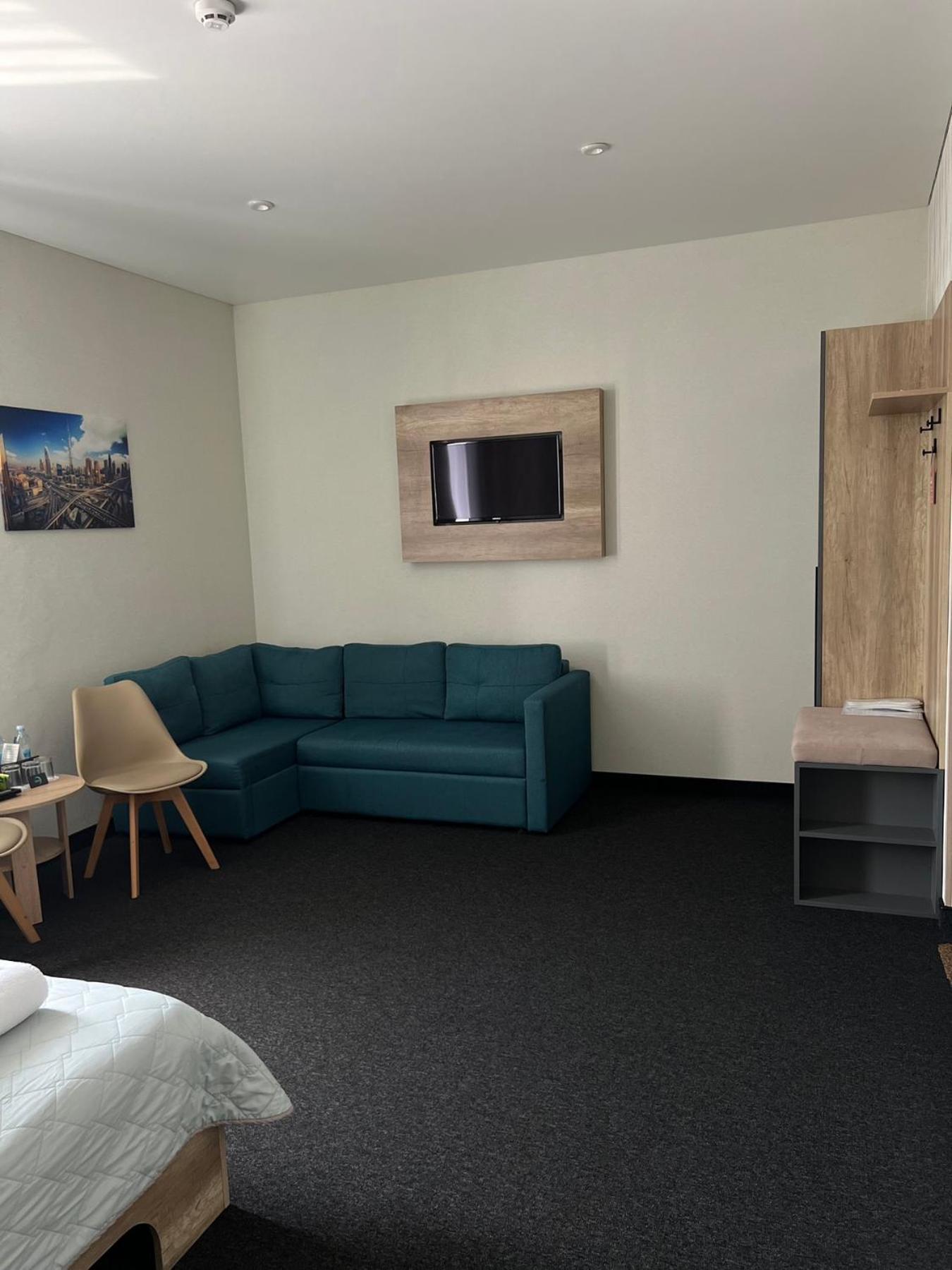 Hotel Dozari Korostyshiv Экстерьер фото